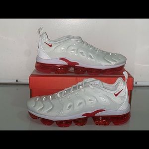Men's Nike Vapormax Plus White & Red